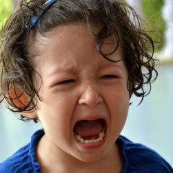 crying child how to manage challenging behaviour